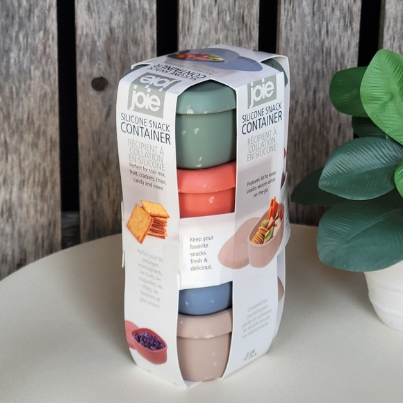 Joie Silicone Rectangular Snack Containers Set of 4 - Picture 5 of 7